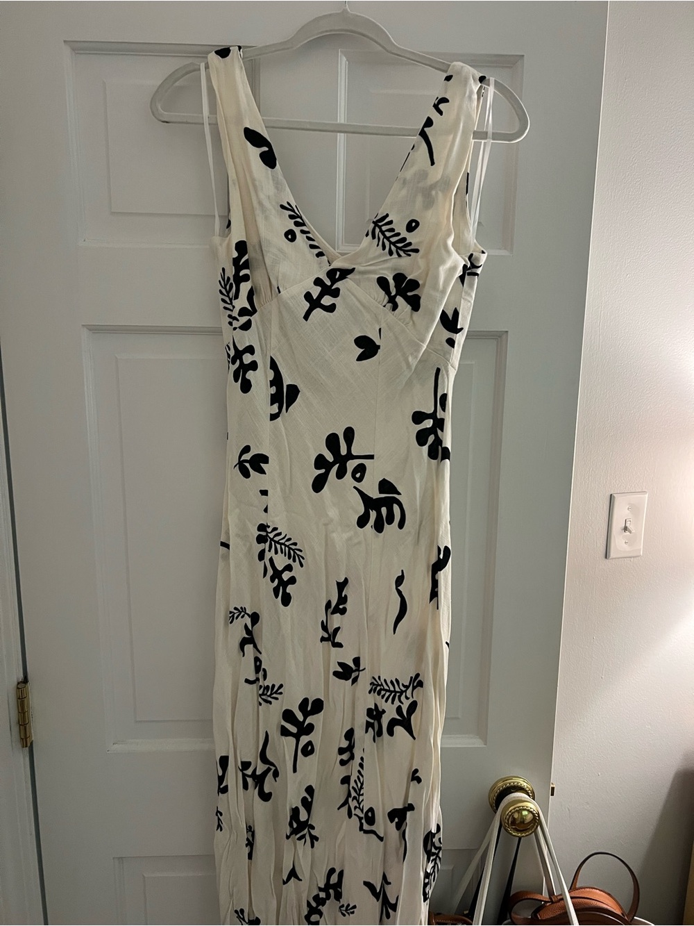 Sleeveless V-Neck Maxi Dress in Black & Cream
